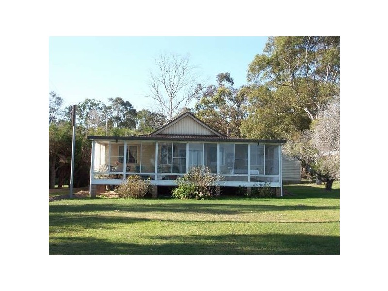 1 Lake STREET, Bolton Point NSW 2283