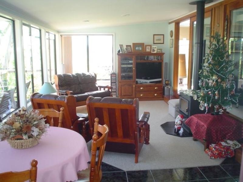 5 Alkira STREET, Coal Point NSW 2283