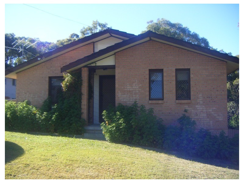 24 Tarana Place, Bolton Point NSW 2283