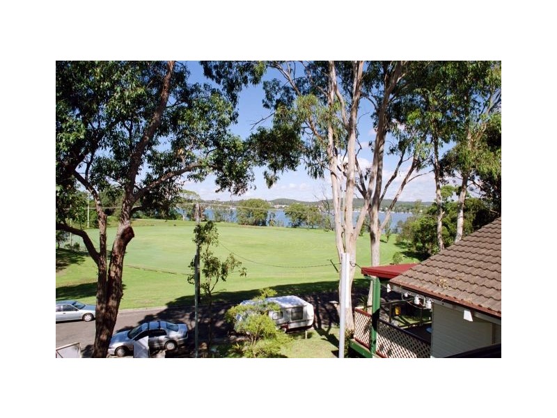 26 Roy Avenue, Bolton Point NSW 2283