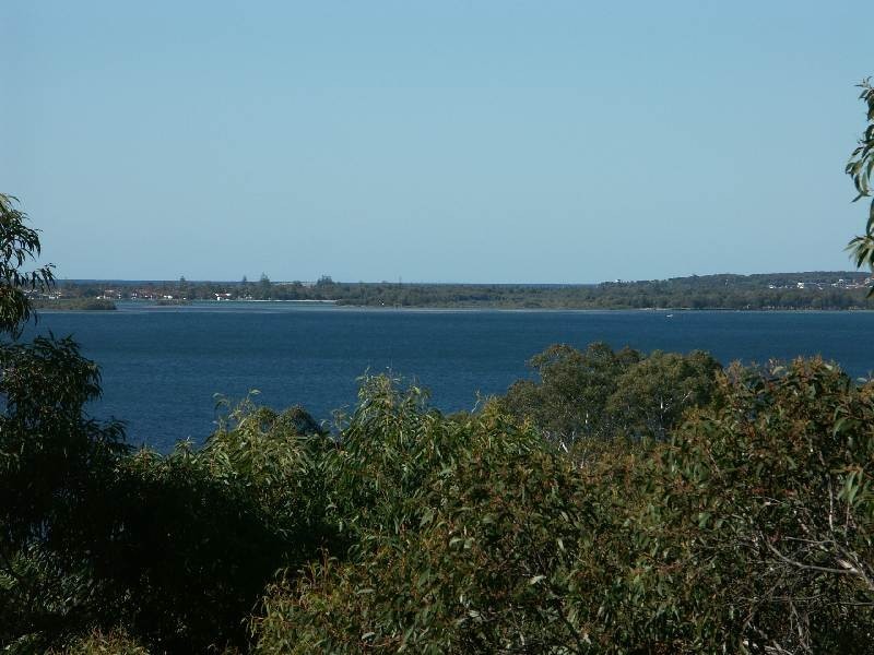 27 Sunlight Parade, Fishing Point NSW 2283