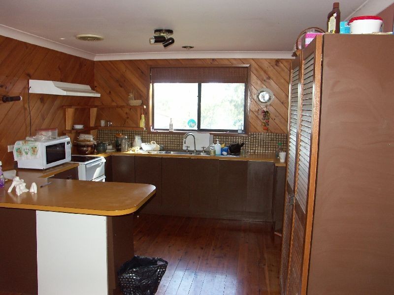 27 Sunlight Parade, Fishing Point NSW 2283