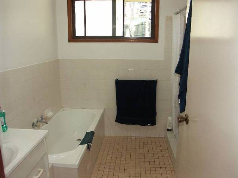 17 Southern Cross Drive, Woodrising NSW 2284