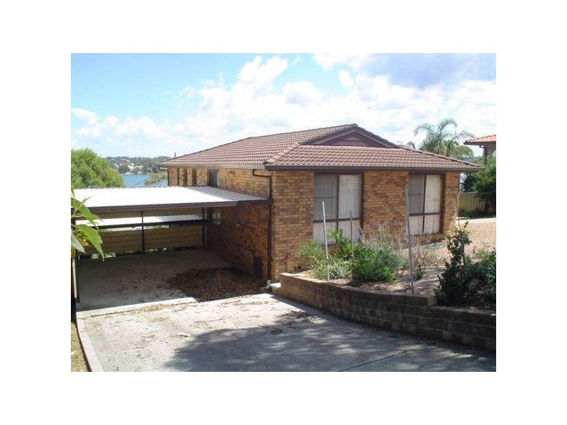 52 Alkrington Avenue, Fishing Point NSW 2283