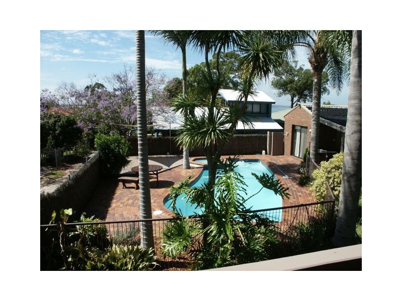 26 Robey Road, Coal Point NSW 2283