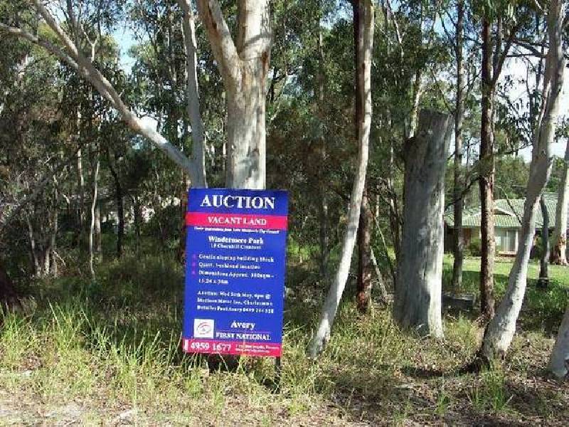 18 Churchill Crescent, Windermere Park NSW 2264