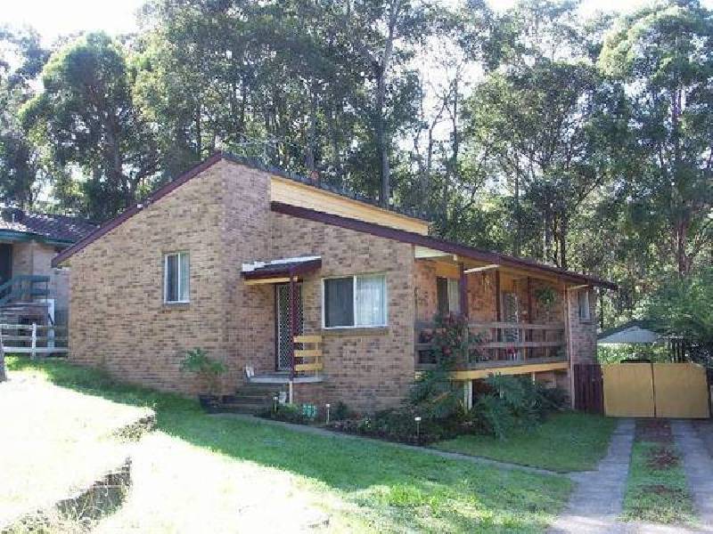 7 Threlkeld Drive, Bolton Point NSW 2283