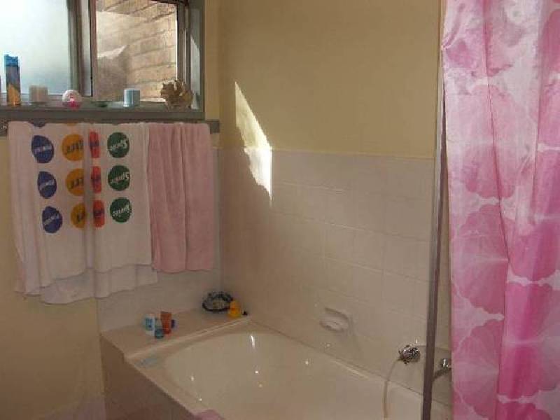 7 Threlkeld Drive, Bolton Point NSW 2283