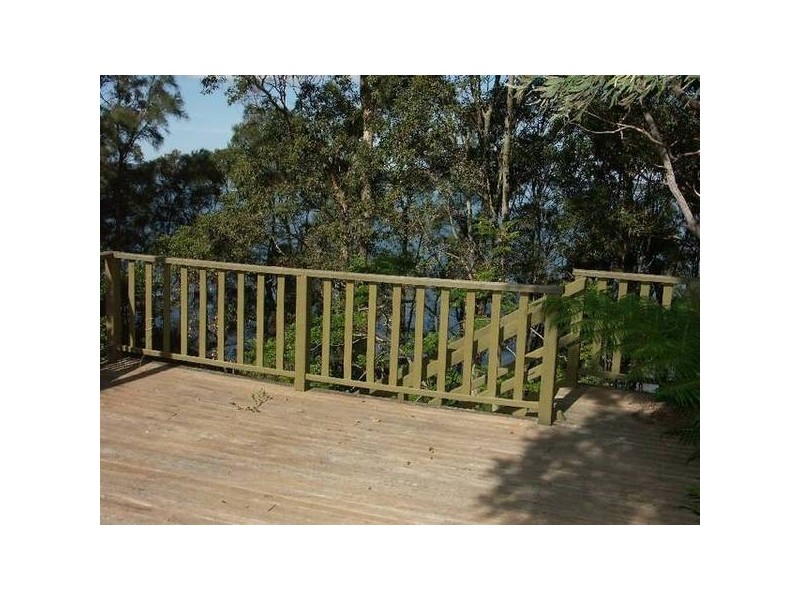 102 Beach Road, Wangi Wangi NSW 2267