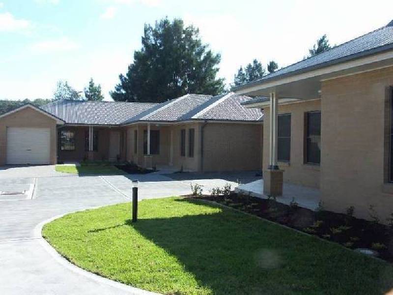 2/11 Cumberland Street, Teralba NSW 2284