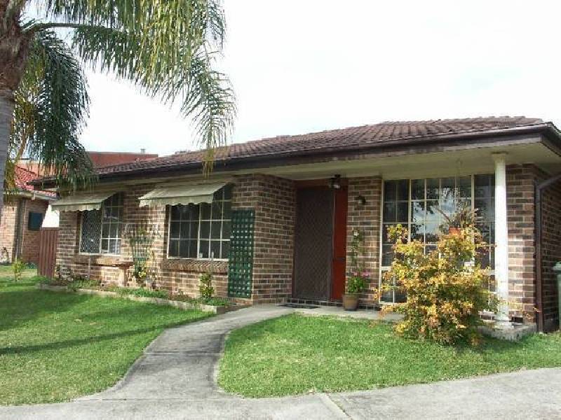 1/10 Nigel Place, Carey Bay NSW 2283