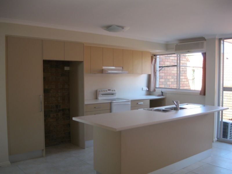 2/4 Bay Street, Toronto NSW 2283