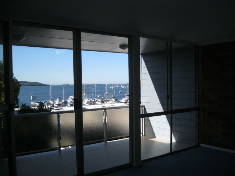 2/4 Bay Street, Toronto NSW 2283