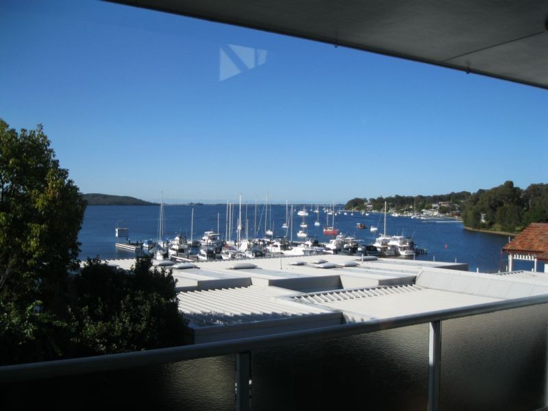 2/4 Bay Street, Toronto NSW 2283
