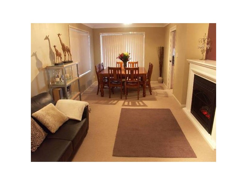 26 Courageous Close, Marmong Point NSW 2284