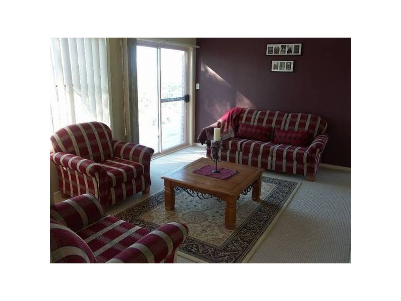 26 Courageous Close, Marmong Point NSW 2284