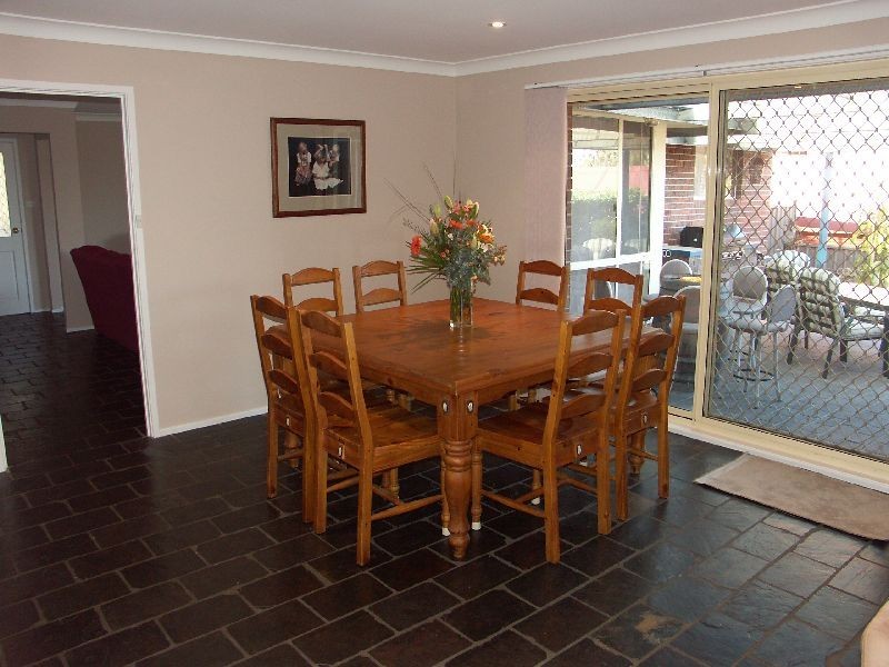 12 Bellevue Lane, Fennell Bay NSW 2283
