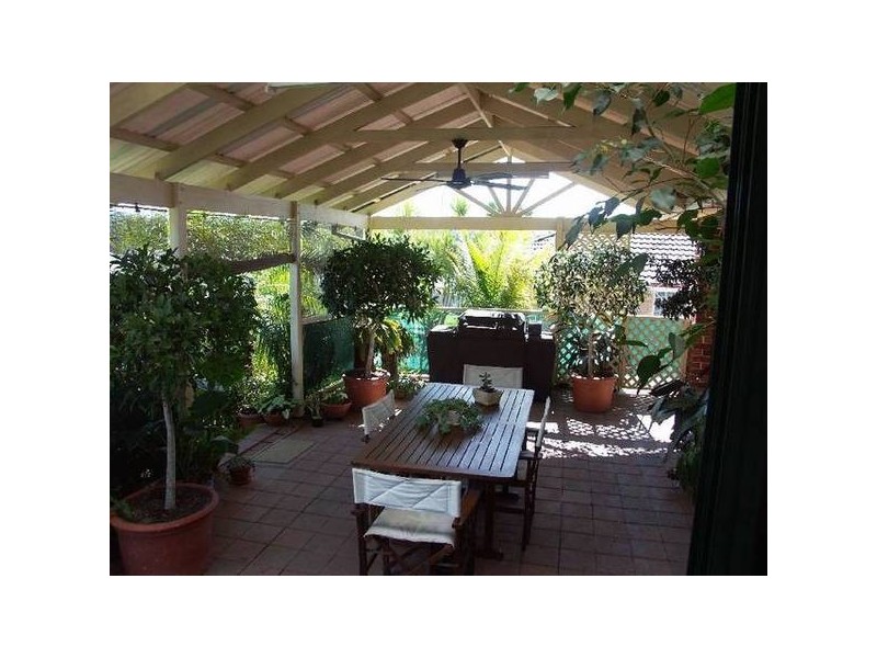 12 Honey Oak Drive, Toronto NSW 2283