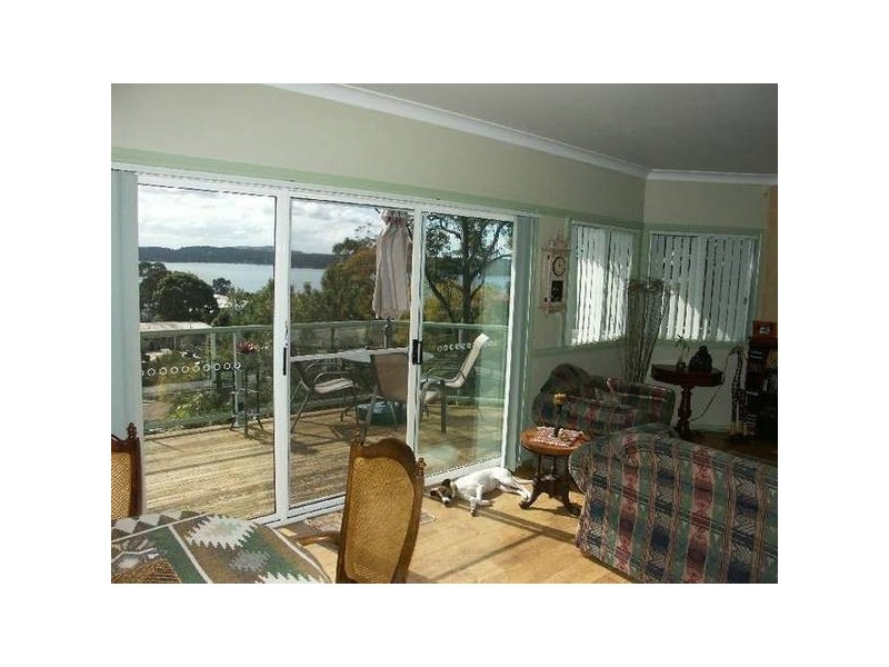 225 Excelsior Parade, Toronto NSW 2283