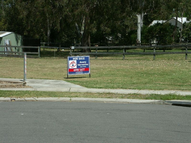 12 Lakeshore Close, Kilaben Bay NSW 2283