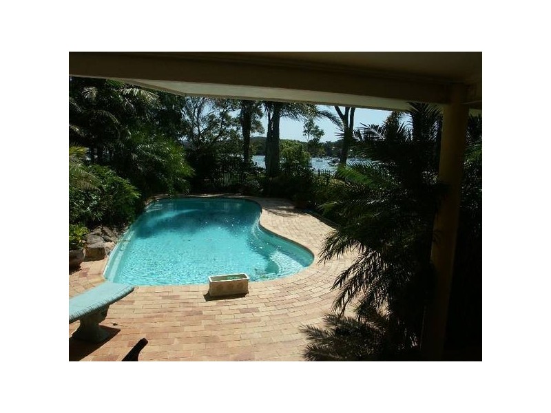 165 Bay Road, Bolton Point NSW 2283