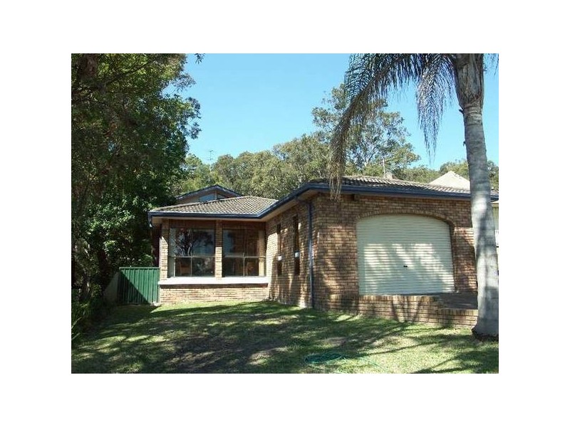 192 Coal Point Road, Coal Point NSW 2283