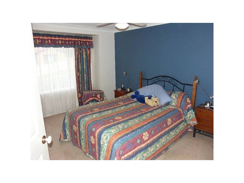 5 Defender Close, Marmong Point NSW 2284