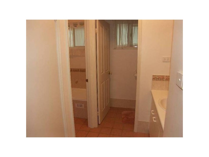 5 Defender Close, Marmong Point NSW 2284