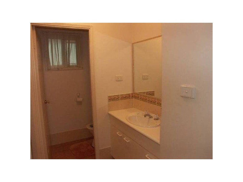 5 Defender Close, Marmong Point NSW 2284