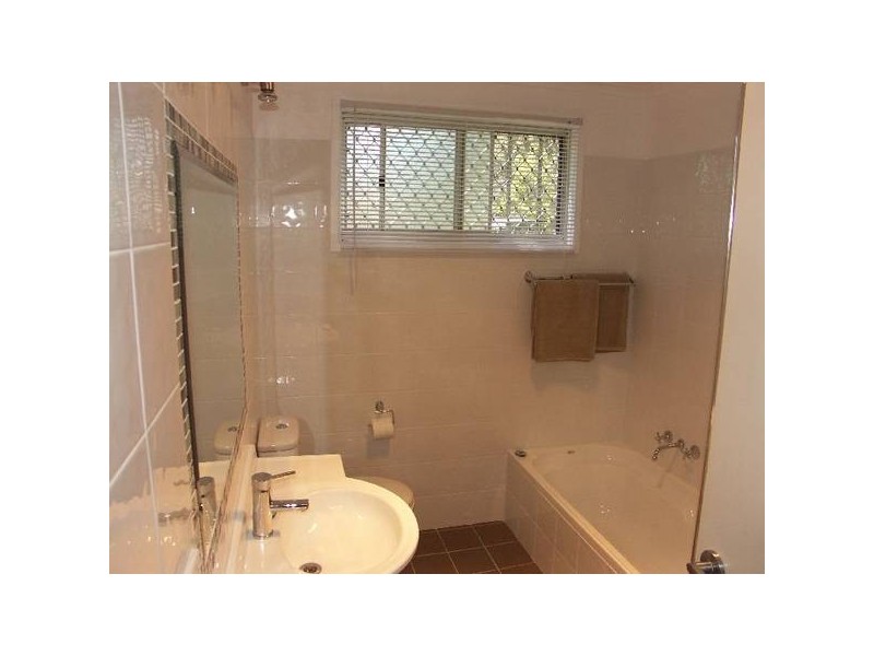 10 Leumeah Place, Bolton Point NSW 2283