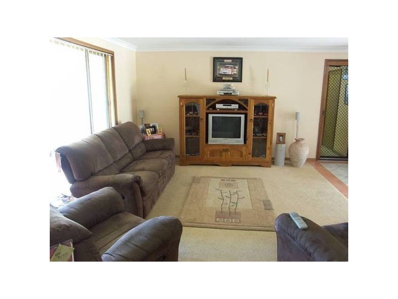 10 Vim Close, Woodrising NSW 2284