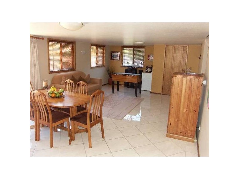 10 Vim Close, Woodrising NSW 2284