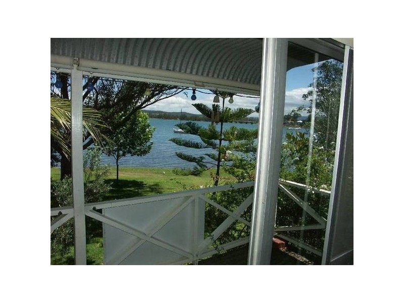 53 Bay Road, Bolton Point NSW 2283