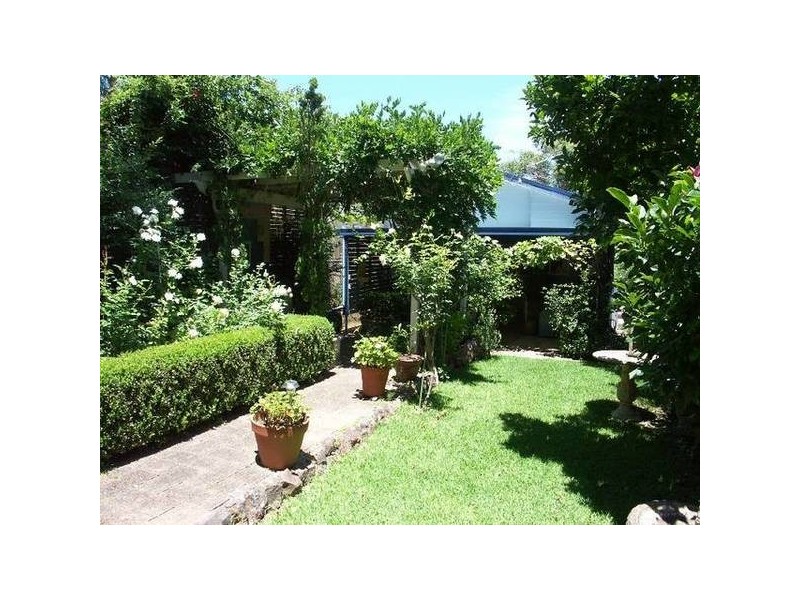 53 Bay Road, Bolton Point NSW 2283