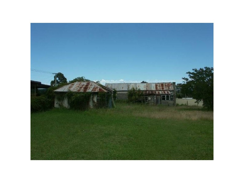 14 Coorumbung Street, Morisset NSW 2264