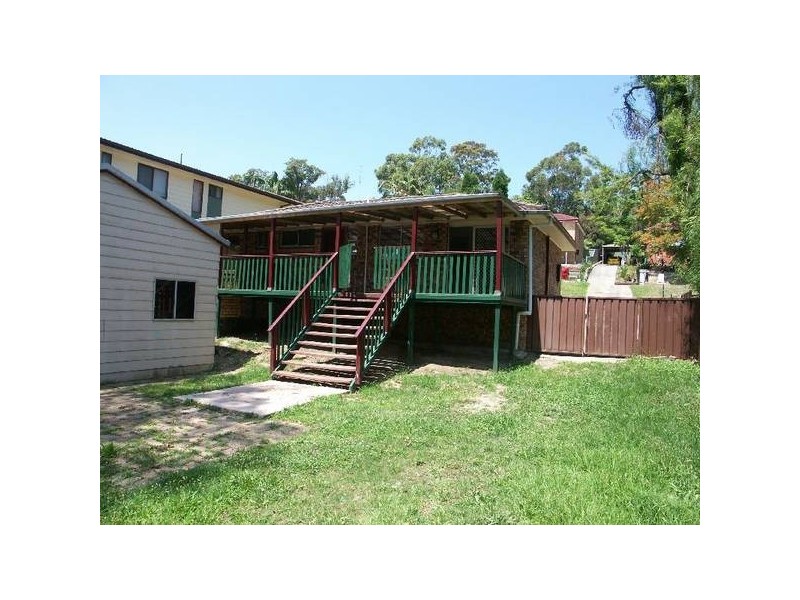 18 Fremantle Drive, Woodrising NSW 2284