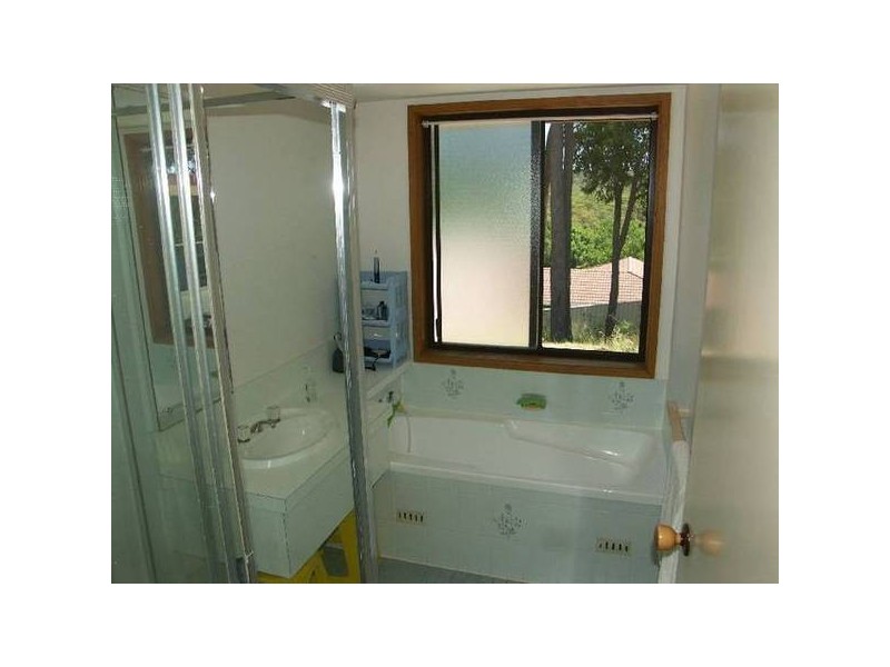 16 Advance Drive, Woodrising NSW 2284