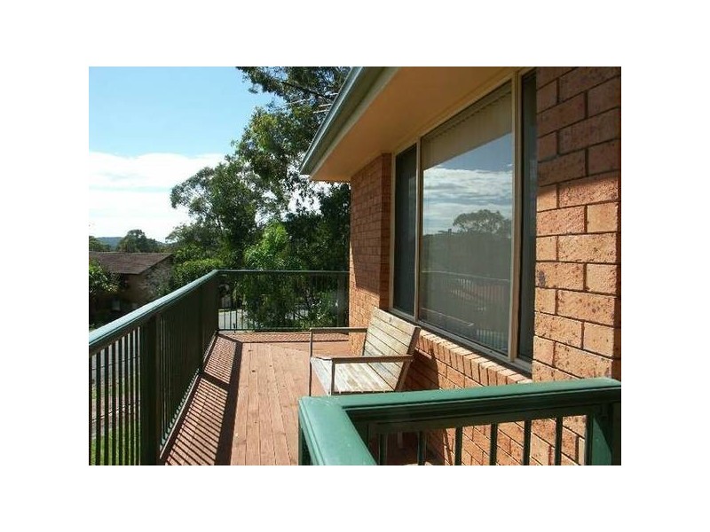 2 Hampton Street, Carey Bay NSW 2283