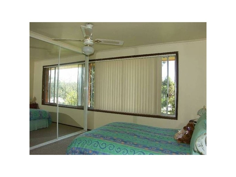 2 Hampton Street, Carey Bay NSW 2283