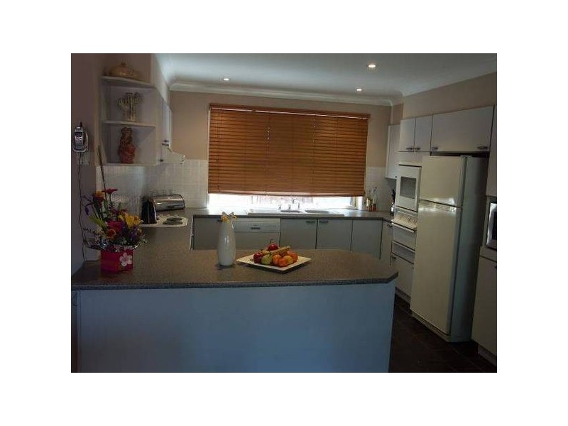 12 Bellvue Lane, Fennell Bay NSW 2283