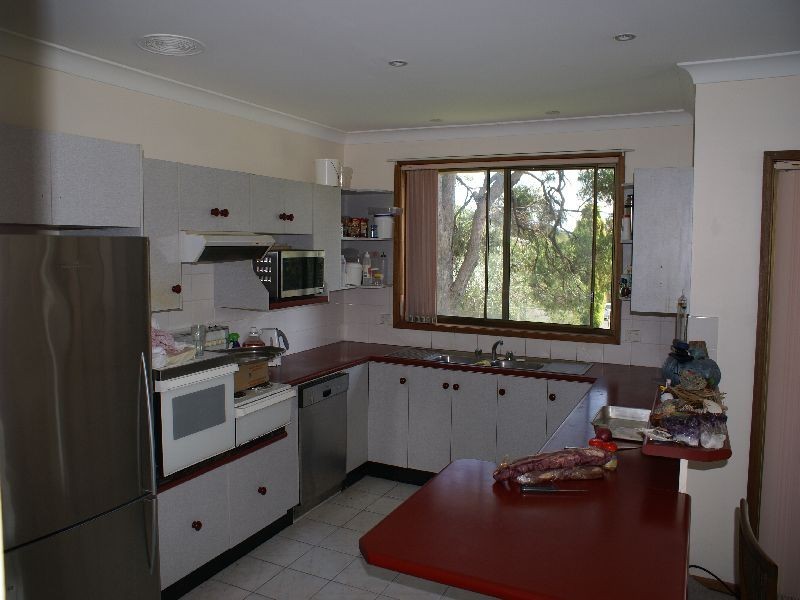 42 Southampton Avenue, Buttaba NSW 2283