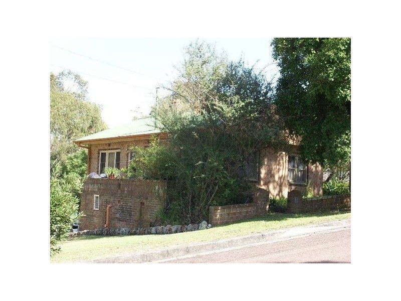 1 Bolton Point Road, Bolton Point NSW 2283