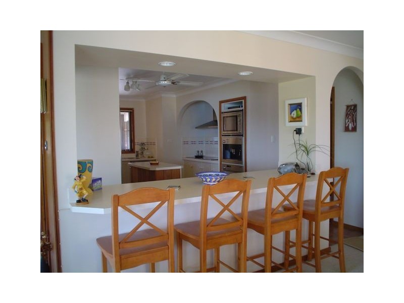 2 Wattle Street, Bolton Point NSW 2283