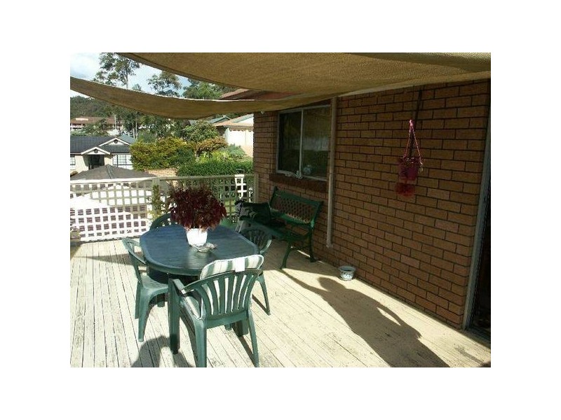 2 Wyera Crescent, Carey Bay NSW 2283