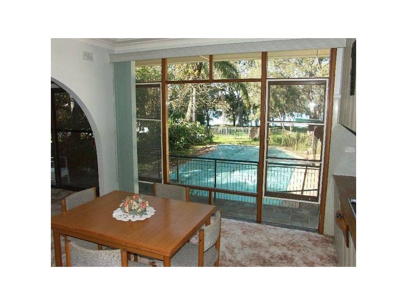 2 Bayview Avenue, Blackalls Park NSW 2283