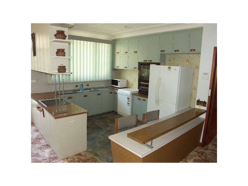 2 Bayview Avenue, Blackalls Park NSW 2283