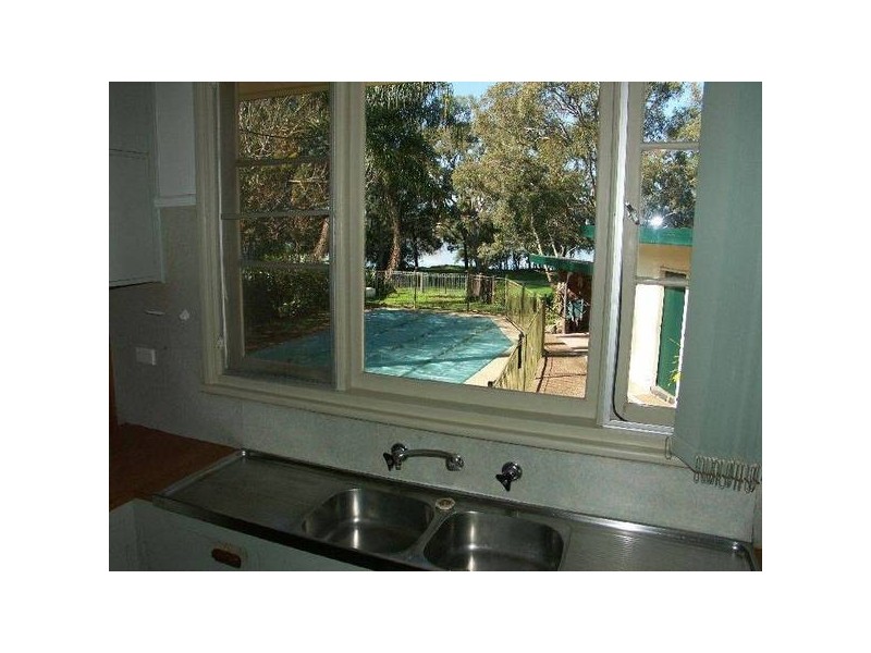 2 Bayview Avenue, Blackalls Park NSW 2283