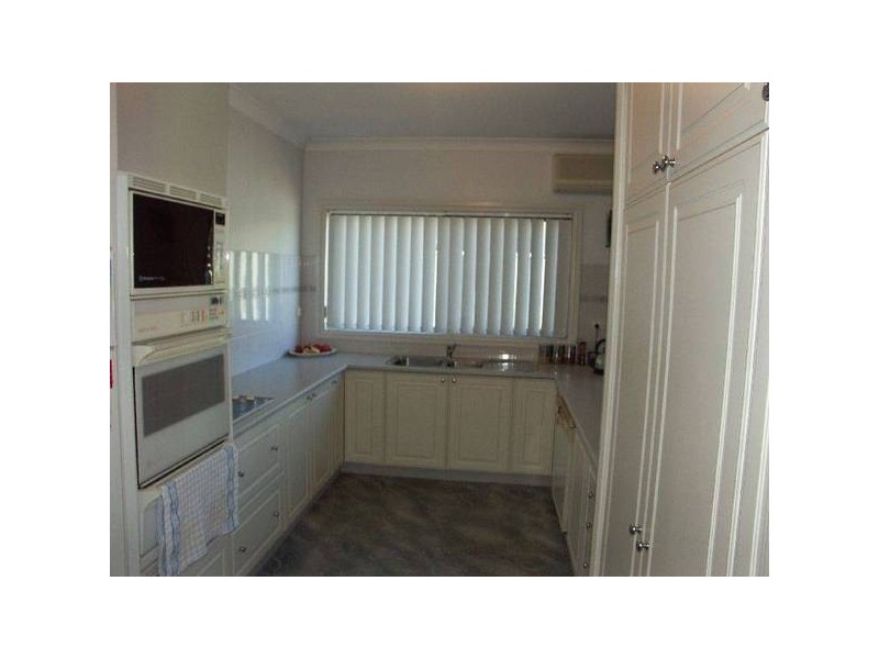 36 Carlisle Row, Fishing Point NSW 2283