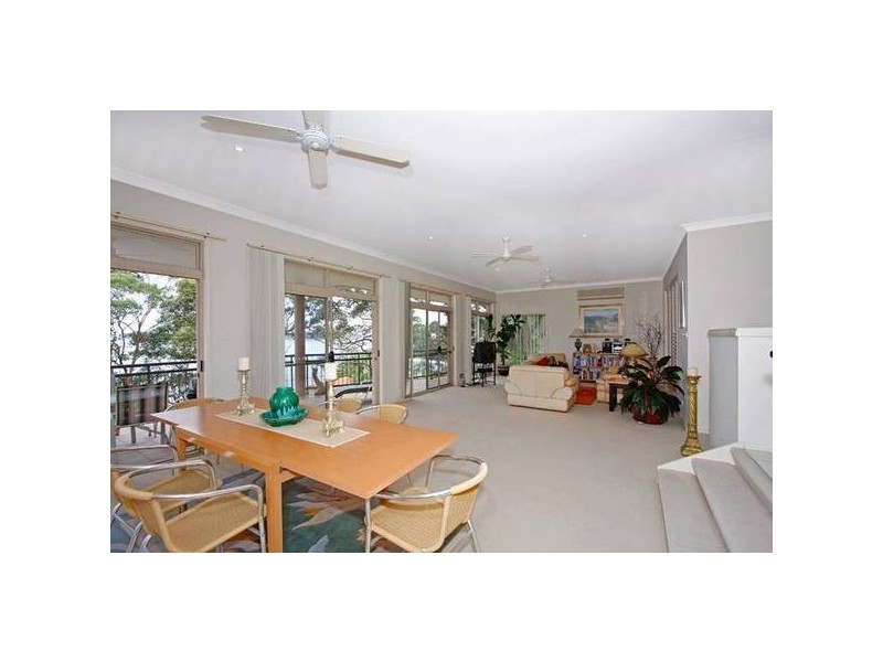 61 Beach Road, Wangi Wangi NSW 2267