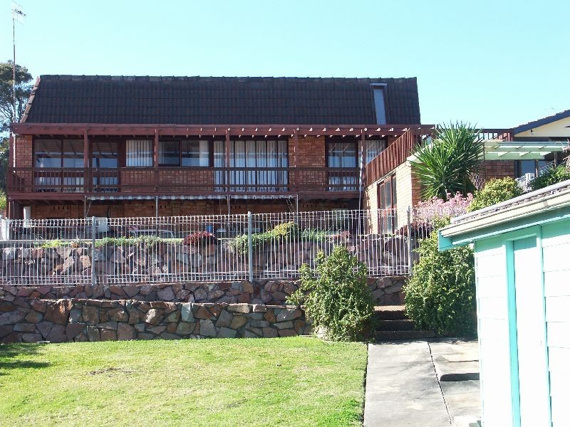 13-15 Grant Road, Coal Point NSW 2283